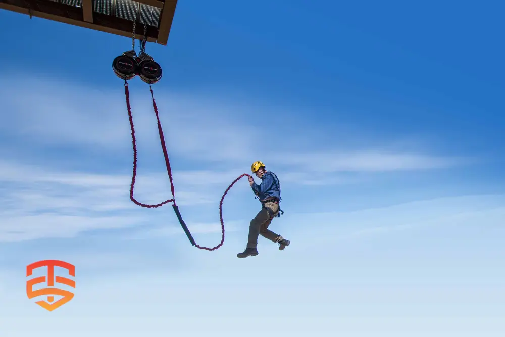 De adrenalinepompende FlightLine Free Fall is perfect voor kermissen, kermissen, themaparken, pretparken en avonturenparken.