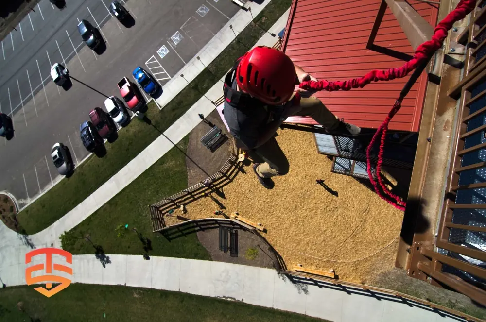 De adrenalinepompende FlightLine Free Fall is perfect voor kermissen, kermissen, themaparken, pretparken en avonturenparken.