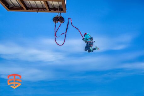 Der adrenalingeladene FlightLine Free Fall ist perfekt für Karneval, Rummelplätze, Themenparks, Vergnügungsparks und Abenteuerparks.