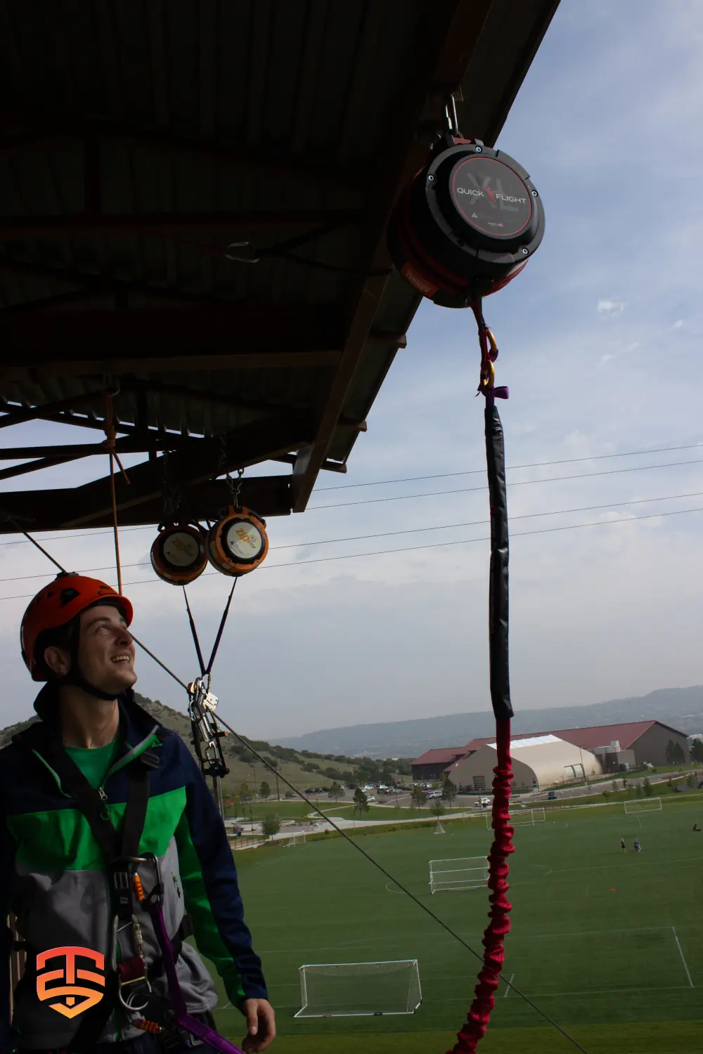 The QuickFlight Free Fall Device creates a fun and exciting free fall experience for any age.