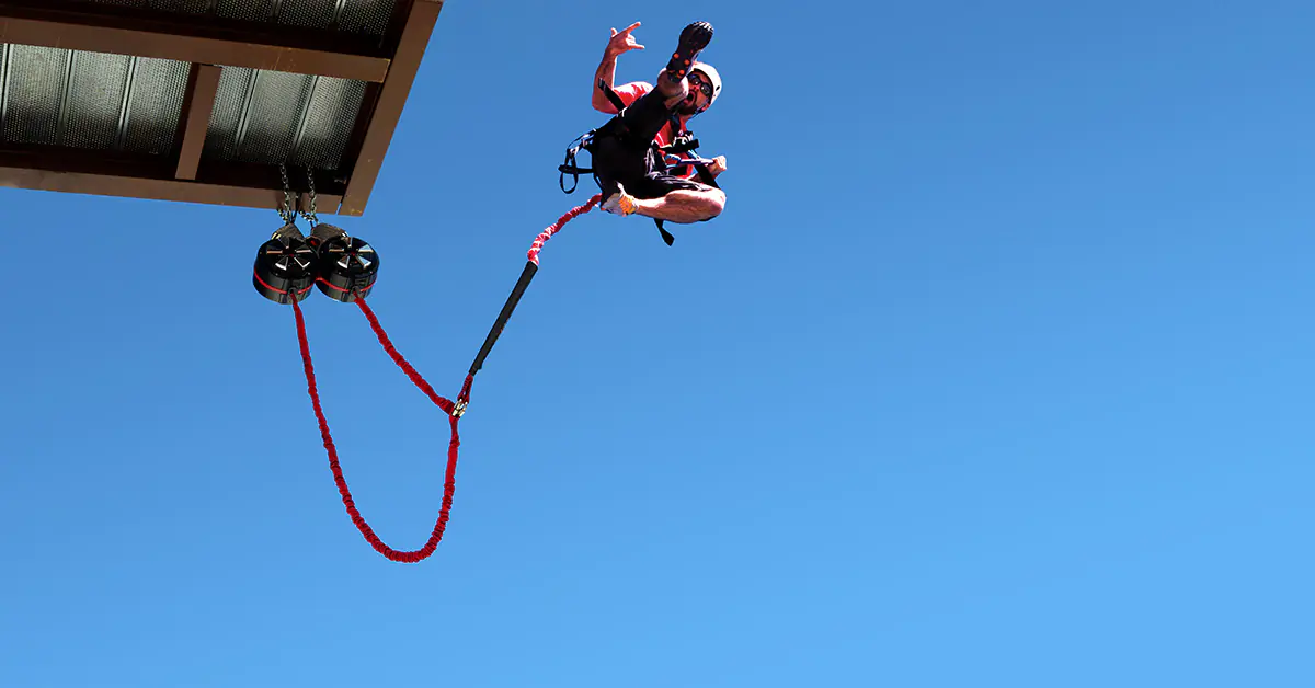 Boost your revenue with the QuickFlight Series free fall devices. Attract more guests with a thrilling, low-maintenance, high-throughput attraction.