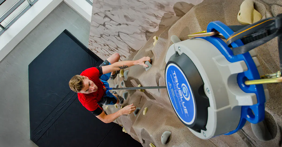 This white paper covers safety for auto belay hands-free climbing. Explore tactics to mitigate the risk of participants pulling out excess webbing.