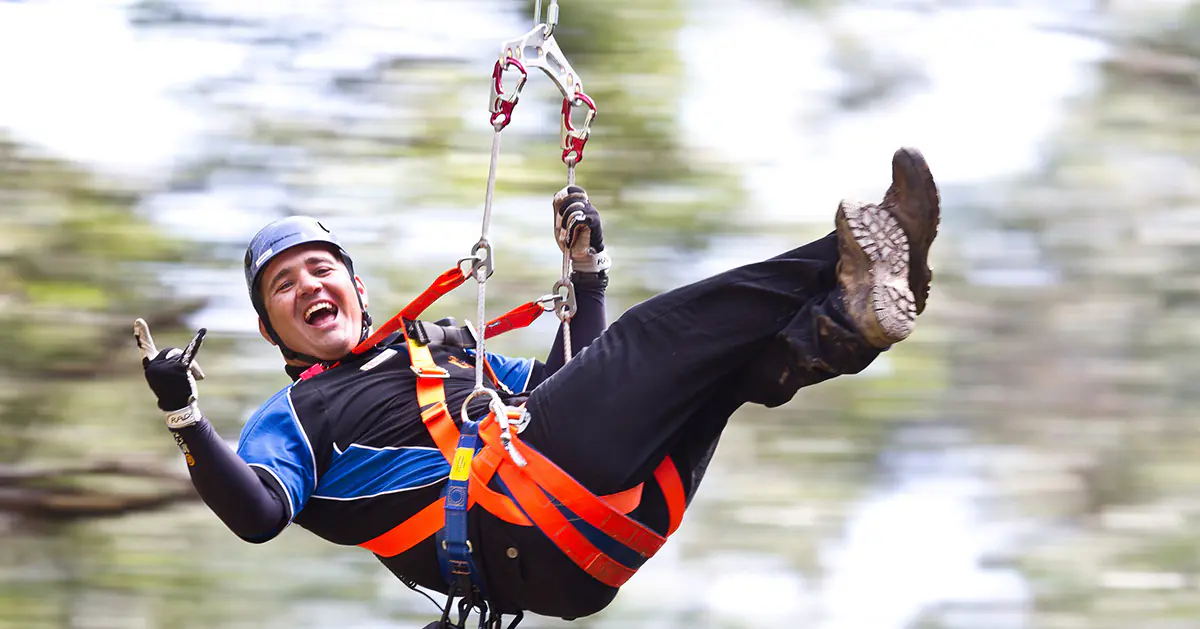 Dreaming of how to start a zip line business? Learn the 7-step professional process, from initial concept to a profitable, safe operation.
