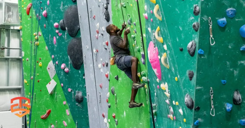 TRUBLUE iQ Auto Belay für Klettern in der Halle, Klettertraining, Speedklettern, Parcours oder jede Form des partnerlosen Kletterns