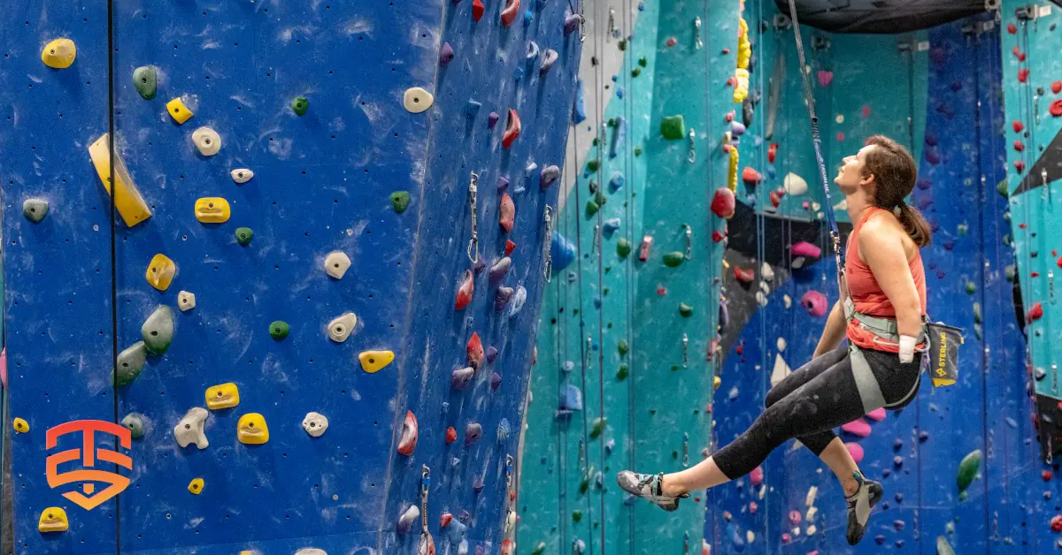 TRUBLUE iQ Auto Belay für Klettern in der Halle, Klettertraining, Speedklettern, Parcours oder jede Form des partnerlosen Kletterns