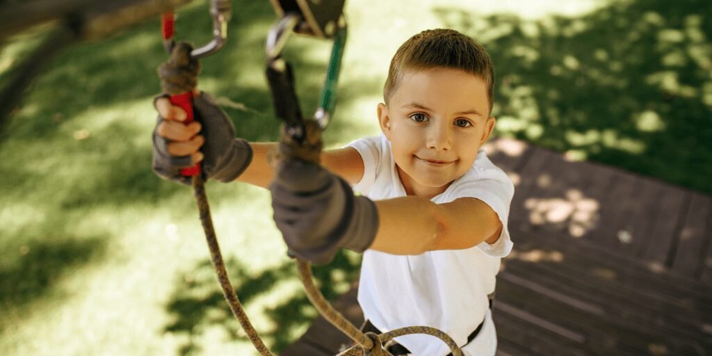 Erfolg in luftiger Höhe: Maximierung der Rentabilität mit verschiedenen Attraktionen für Hochseilgarten und Waldseilparks